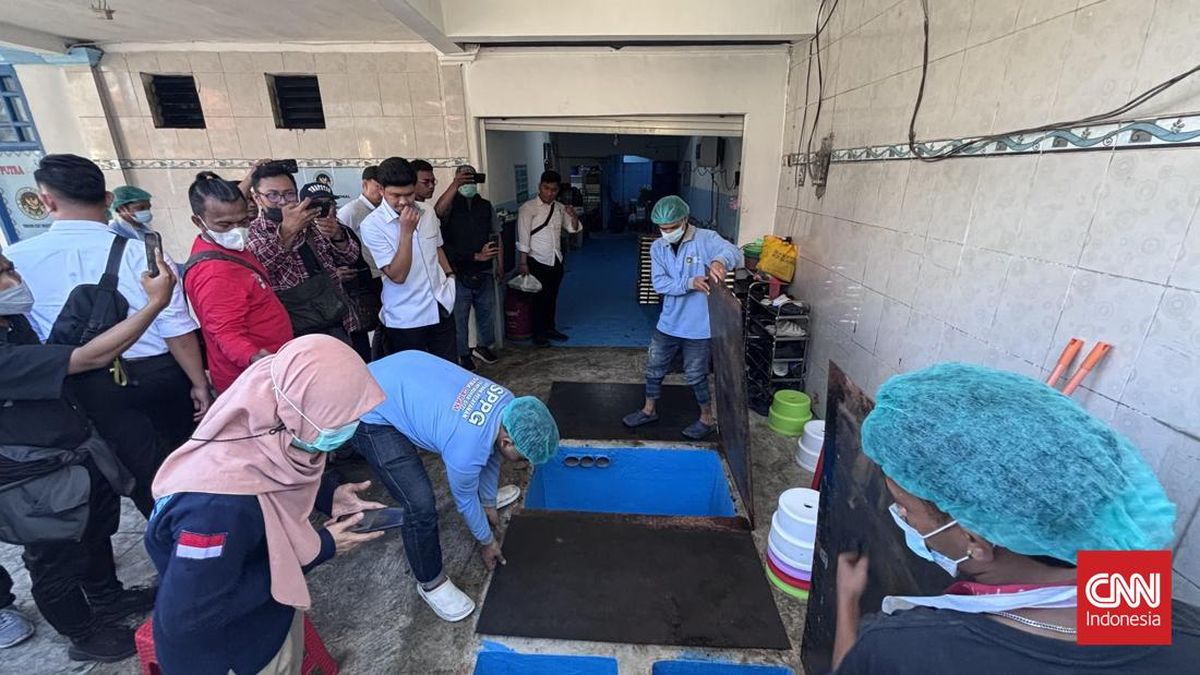 Mass Food Poisoning Suspected Among Students in Surabaya After Consuming Free Nutritious Meals