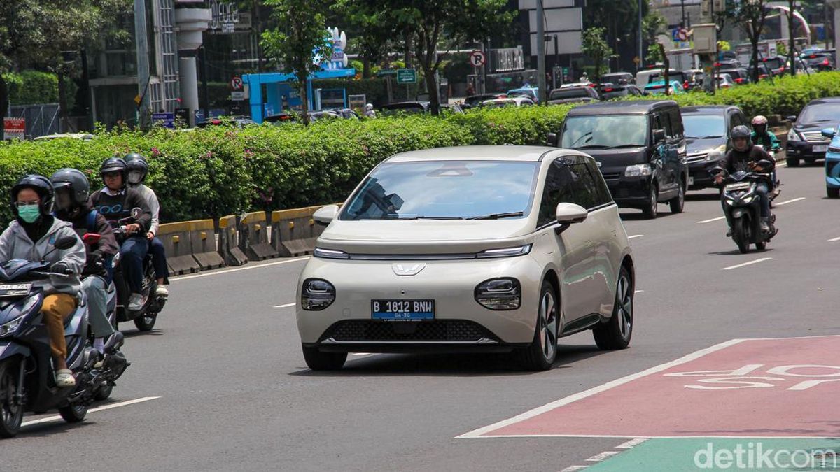 Jakarta's EV Tax Exemption Leads to Rp 2 Trillion Revenue Loss, Citizen Burden Concerns Rise