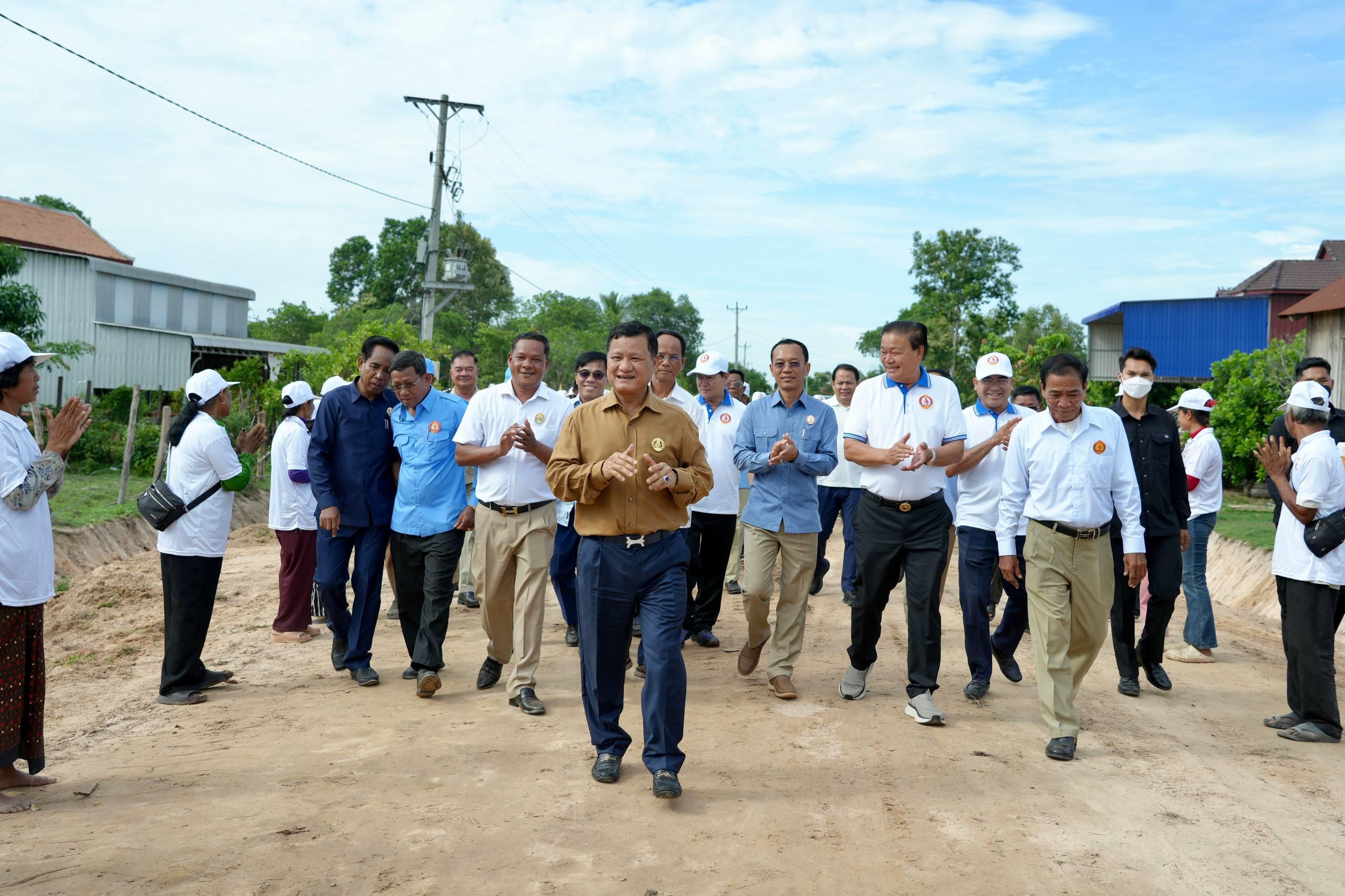 Cambodia: Hun Sen and Hun Manet Order Bridge and Road Construction in Kampong Thom