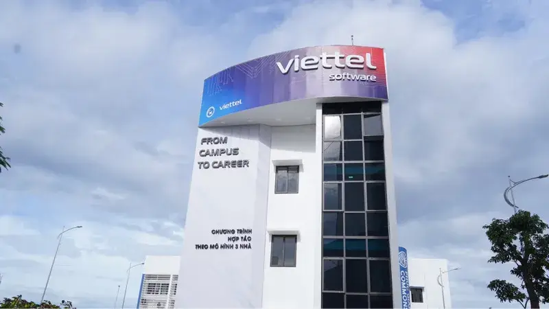Vietnamese Engineers Develop Telecom Billing System for 100 Million Subscribers