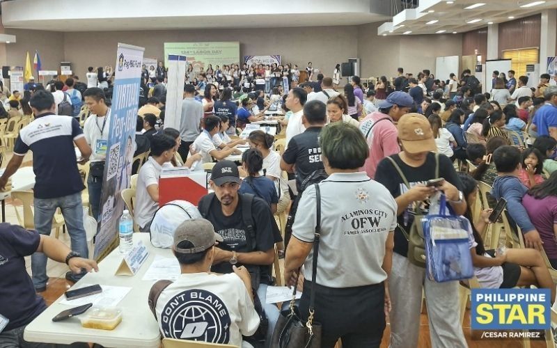 Jobless Filipinos Drop to 2.77 Million in August