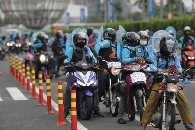 バイクタクシー乗客の安全強化へ、フィリピン国家警察が対策検討