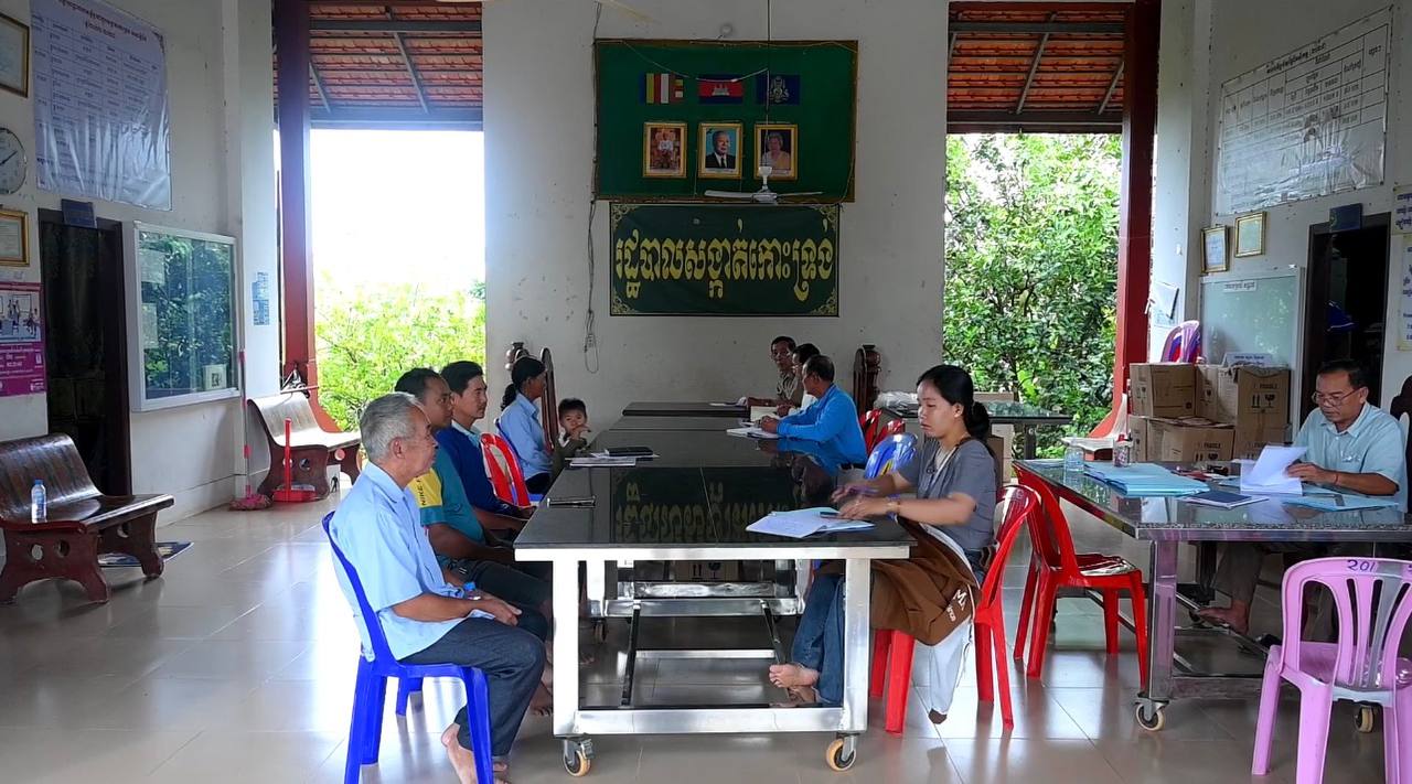 Koh Trong Commune Authorities Enhance Public Service Delivery with Friendliness and Speed
