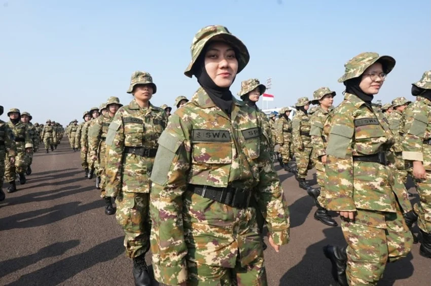 インドネシア国防省、地域開発担当者候補に軍事訓練を実施