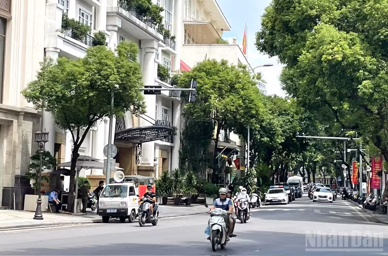 Vietnam Weather Shifts: North Sunny, Heavy Rains Expected in Central Regions