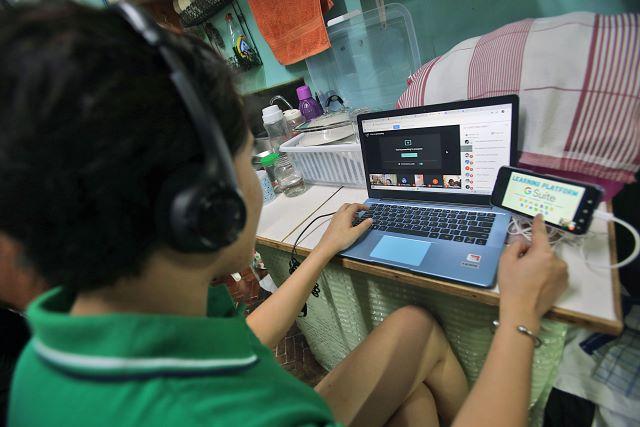 Online Classes Not Readily Available Amid School Safety Concerns - DepEd