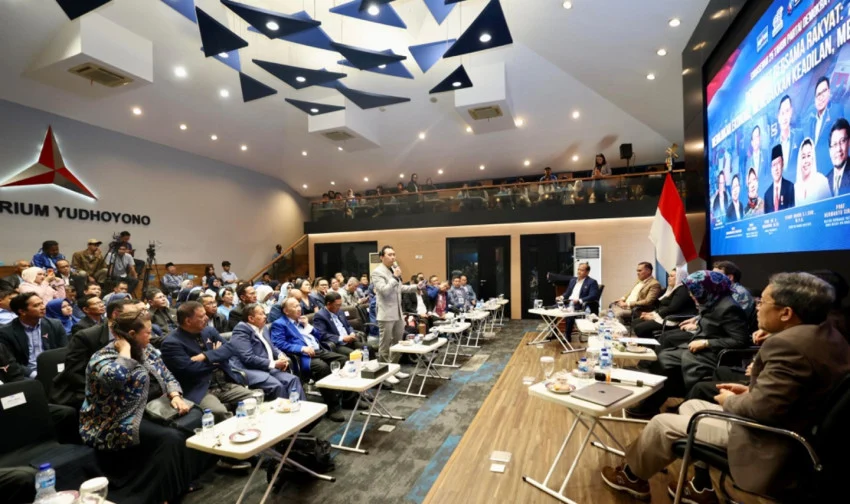 Demokrat Party's 25th Anniversary: Emphasis on Politics Listening to the People's Voice