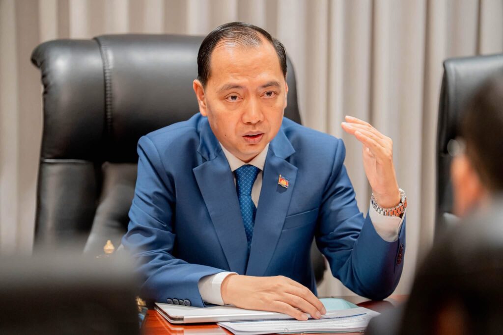 Cambodian Information Minister Shares 'Elephant to Mosquito' Diplomacy Lessons with Thailand
