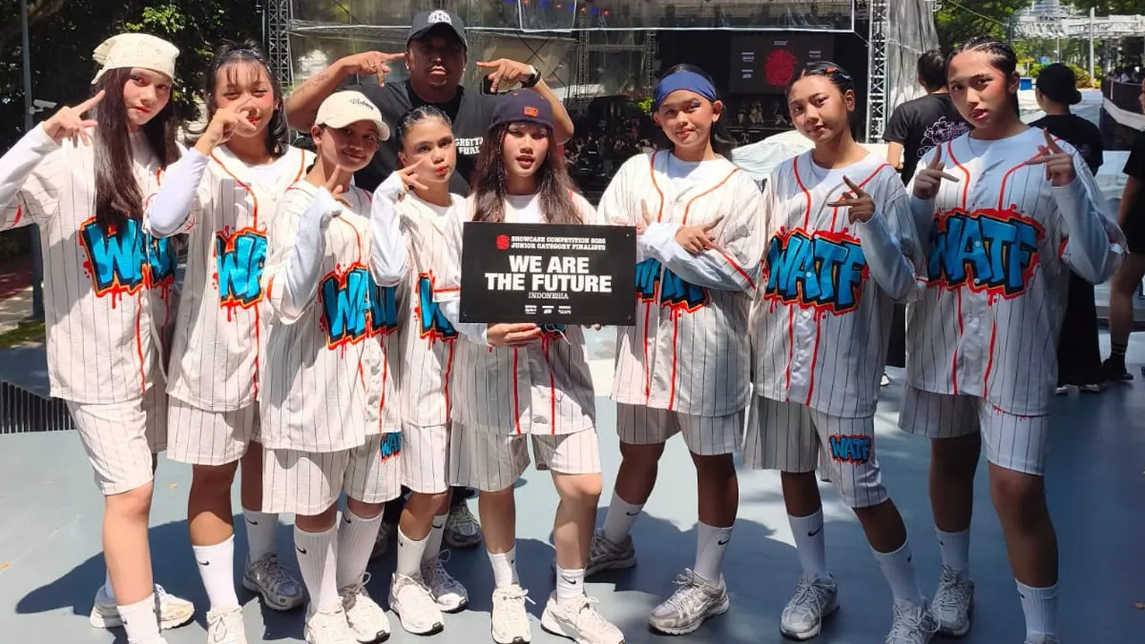 Indonesian Youth Dance Team 'We R The Future' Secures 3rd Place at Singapore International Competition