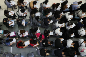 Philippines Pushes Wage System Reform Alongside Minimum Wage Hike