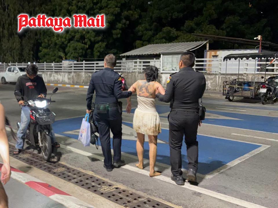 パタヤビーチで泥酔女性が海へ、迅速な救助で事なきを得る