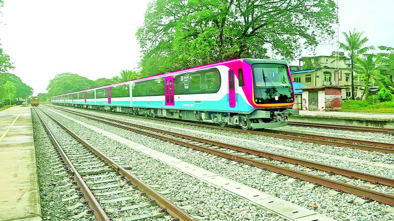 ヤンゴン-マンダレー間、新高速列車運行開始:日本ODA活用で移動時間半減、投資環境改善に寄与か