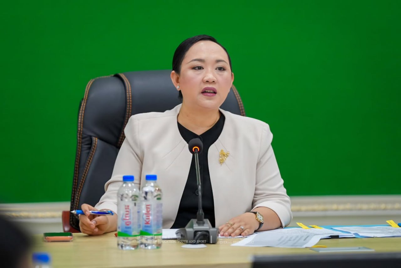 Cambodia's Ministry of Education Reviews Progress on Digital License Application System