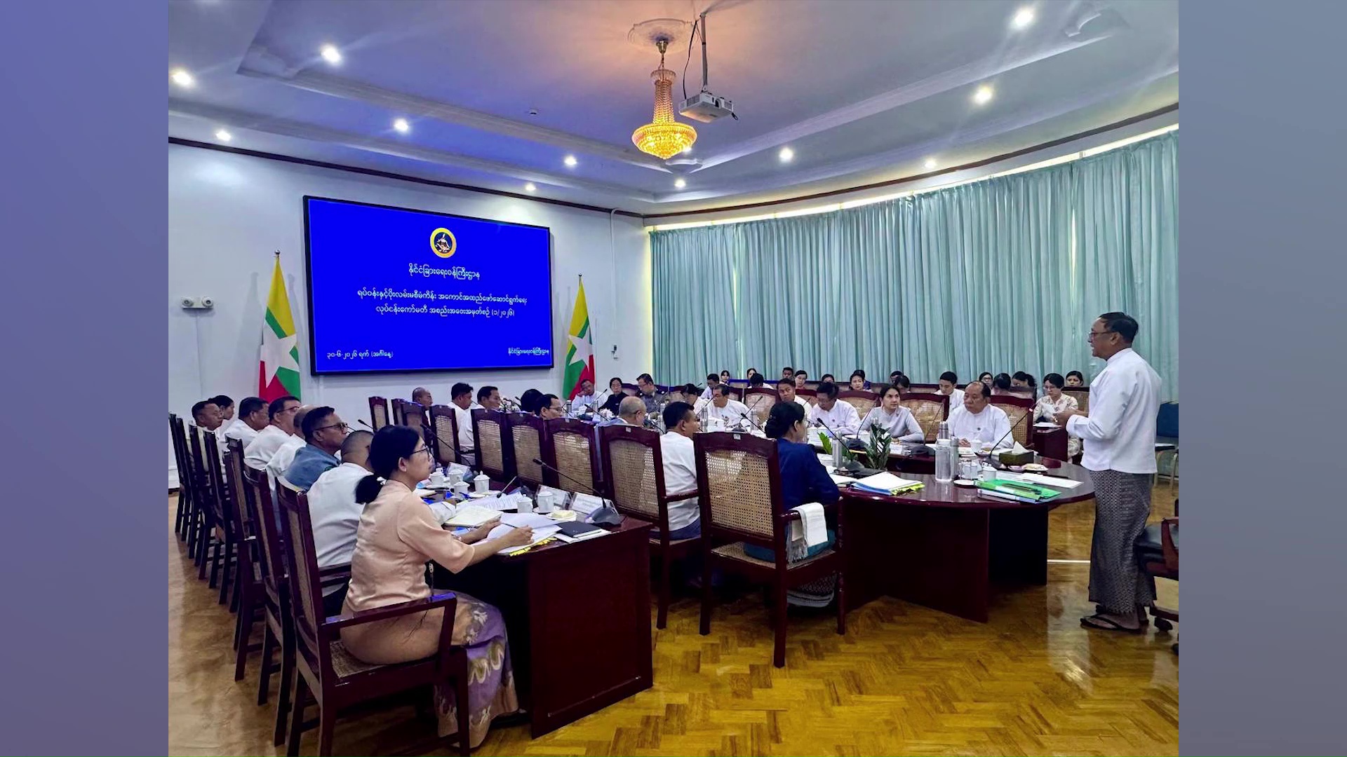 Discussions held on the continued implementation of the "Belt and Road" Initiative projects