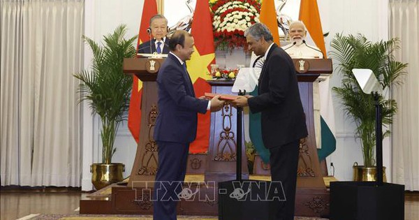 Viet Nam and India ink 13 cooperation agreements to deepen bilateral ties