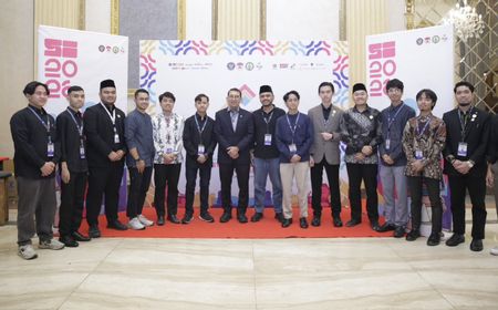 Fadli Zon Eyes 200,000 Indonesian Students Abroad as Cultural Diplomacy Drivers