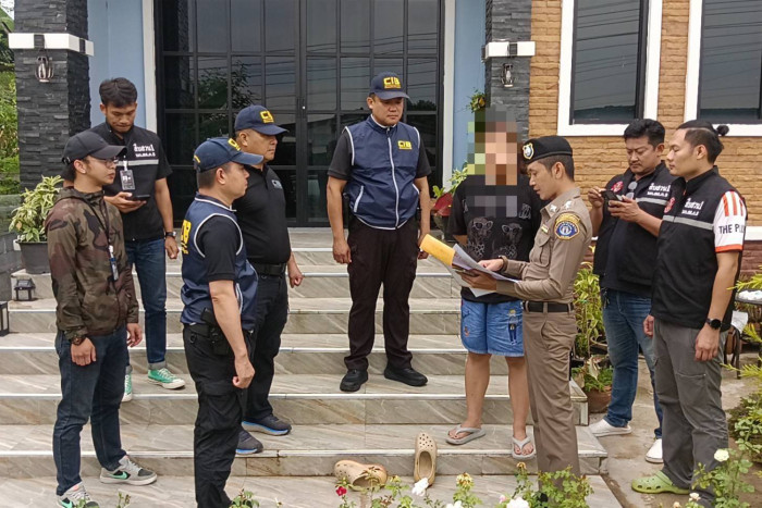 Three Civil Servants Arrested in Nakhon Ratchasima Over Fake Birth Certificates