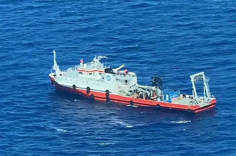PCG Challenges Chinese Vessels Near Mindoro, Batanes