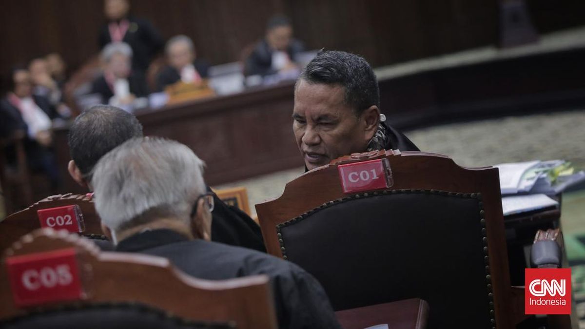 Lawyer Hotman Paris Apologizes to President Prabowo Over Corruption Case Remarks