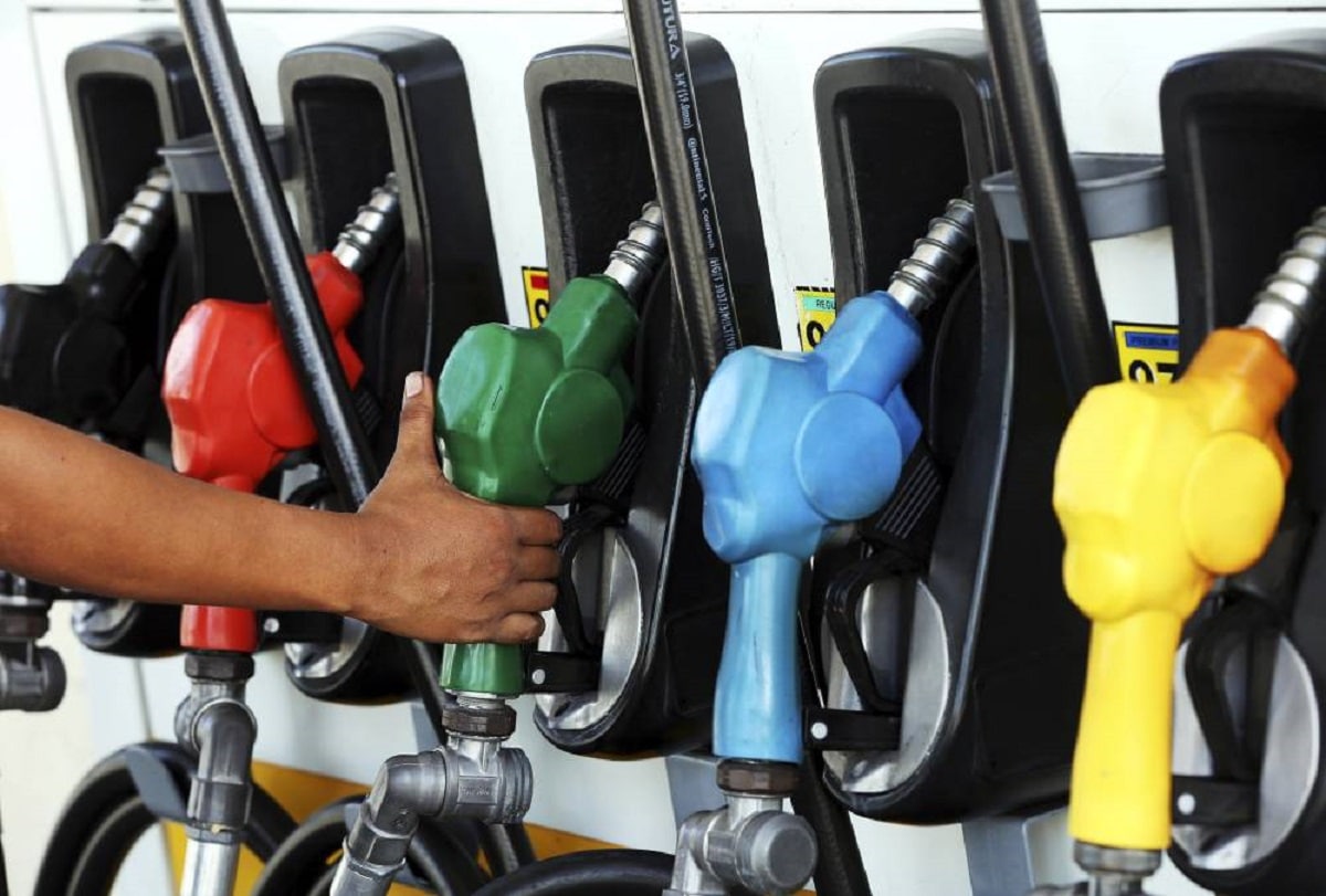 Philippines Sees Minor Fuel Price Rollback Next Week Amid Volatile Oil Market