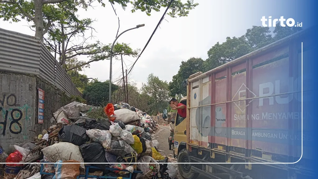 Bandung Implements New Waste Management Strategy to Tackle Weekend Accumulation