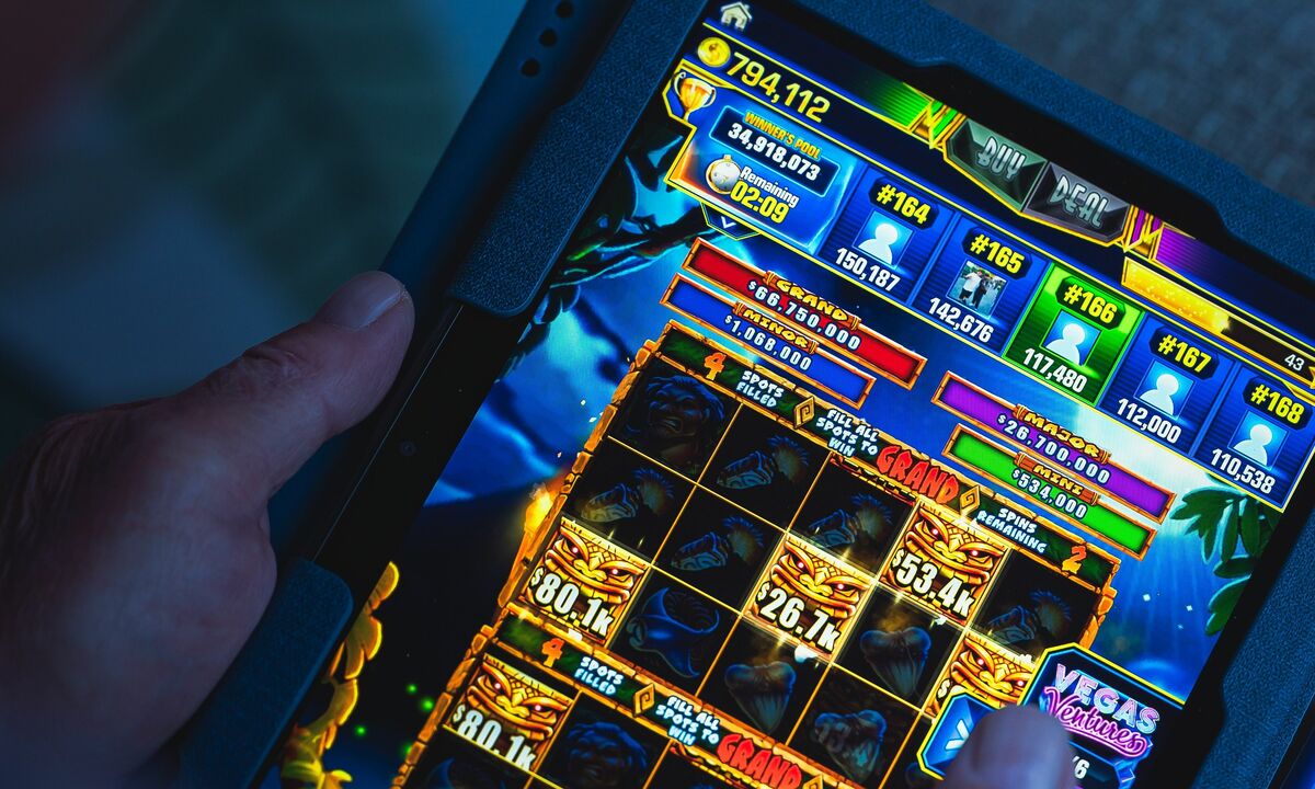 Vietnam Police Uncover Online Gambling Ring with Over $38.6M in Transactions