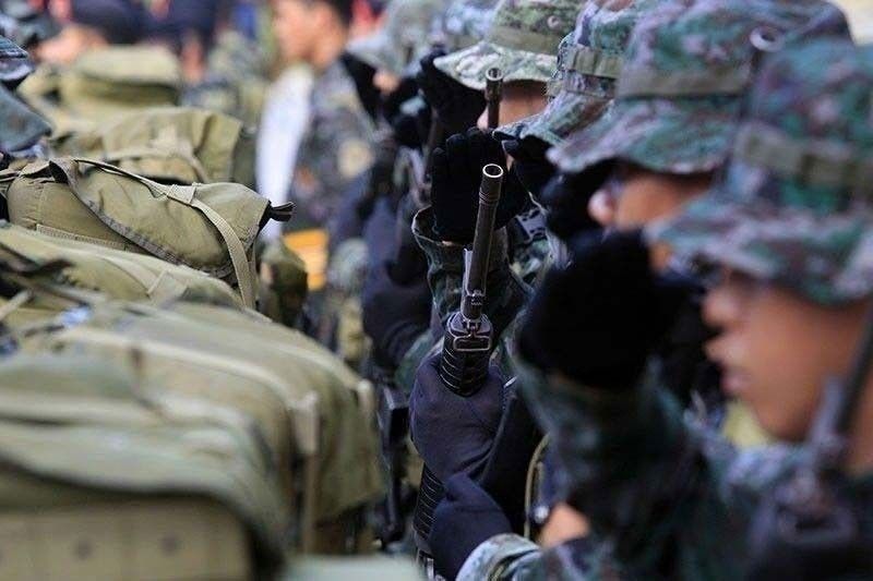 退役将校、路上トラブルで銃を振りかざす映像拡散、捜査へ