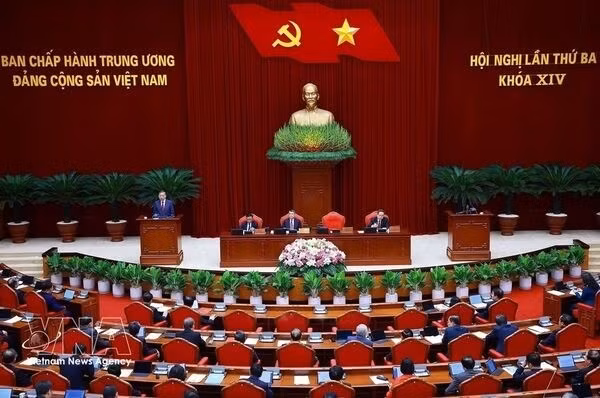 ベトナム共産党、成長の新エンジン創出へ戦略転換