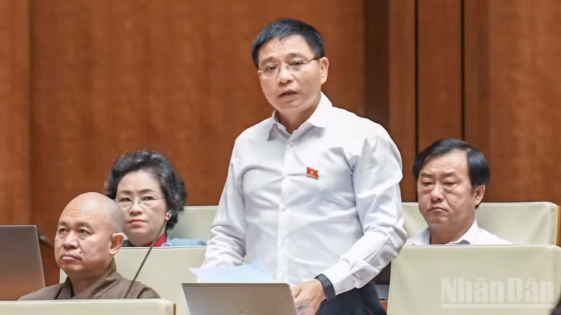 Vietnam Aims for 10% Annual Growth, Government Focuses on Overcoming Challenges