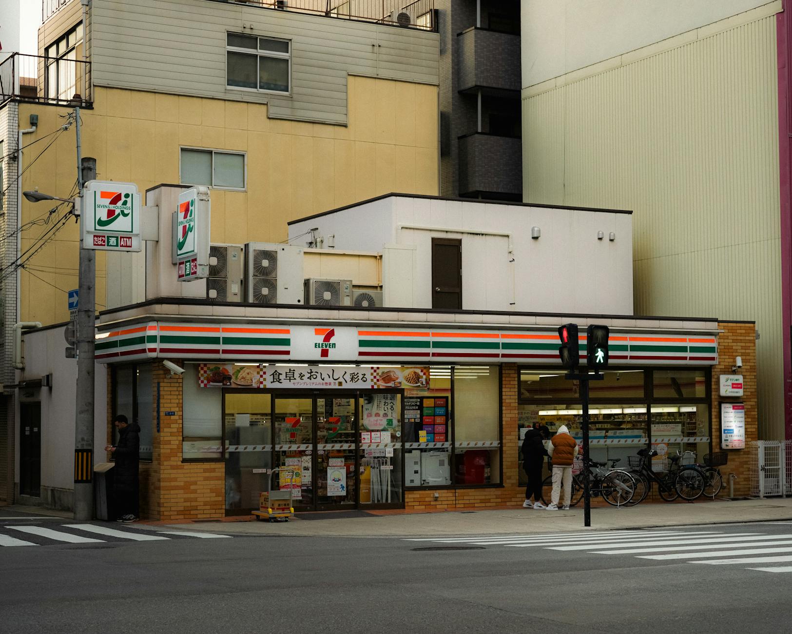 日本北東部でM7.7の地震発生、津波警報発令