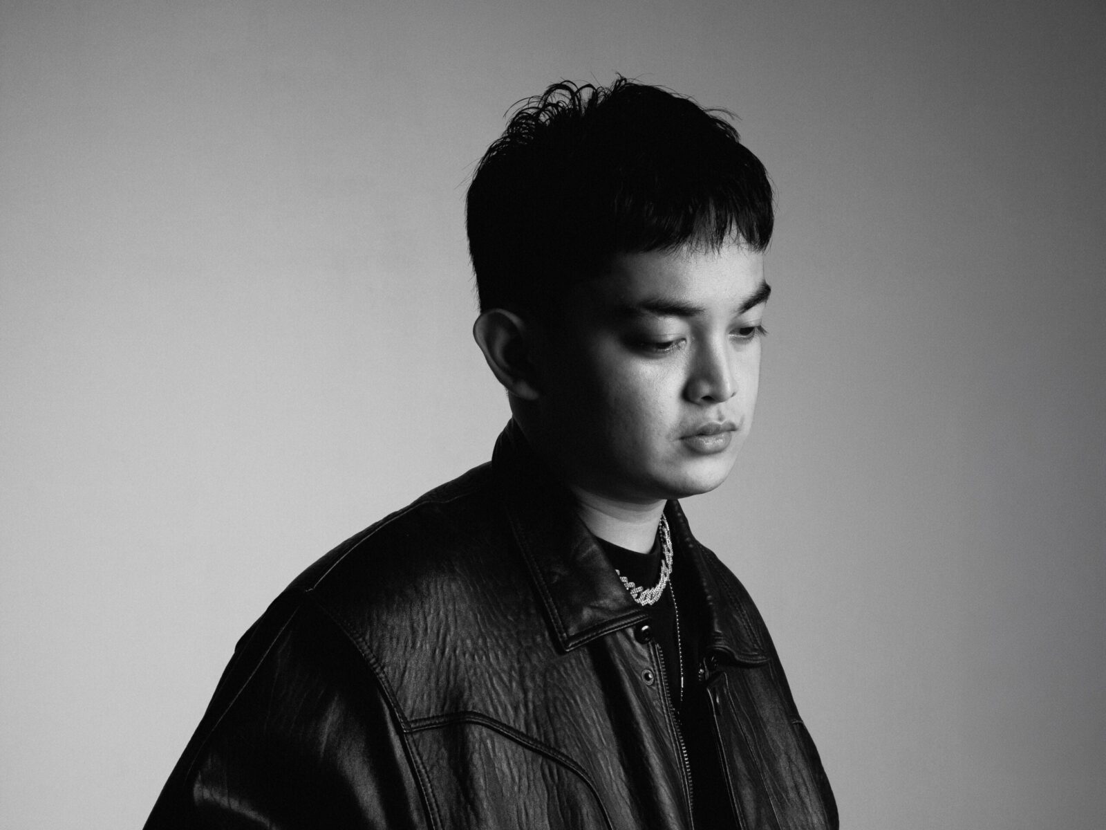 ダバオ出身アーティスト Jae Laurent、新曲「LOWKEY」で自信あふれるサウンドを披露