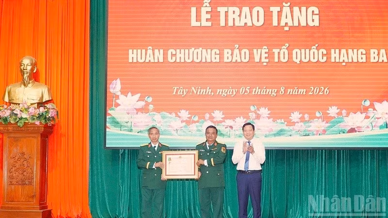 Vietnam Awards Fatherland Defense Order to K73 Unit for Martyr Remains Recovery
