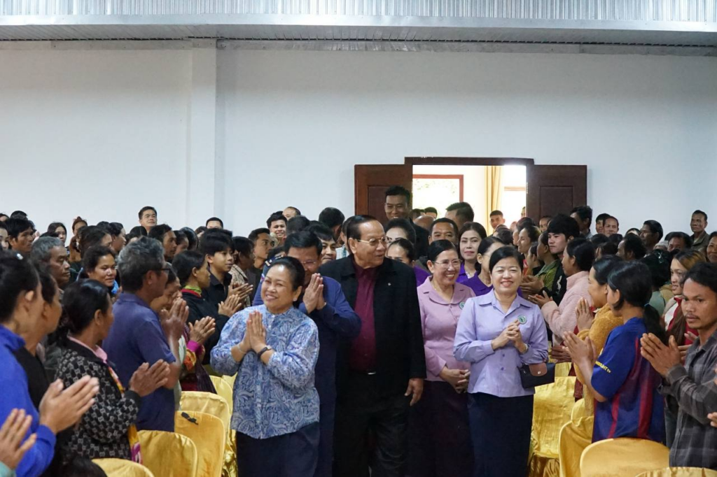 Cambodia Promotes Livelihood Improvement and Environmental Protection with Energy-Saving Stove Distribution