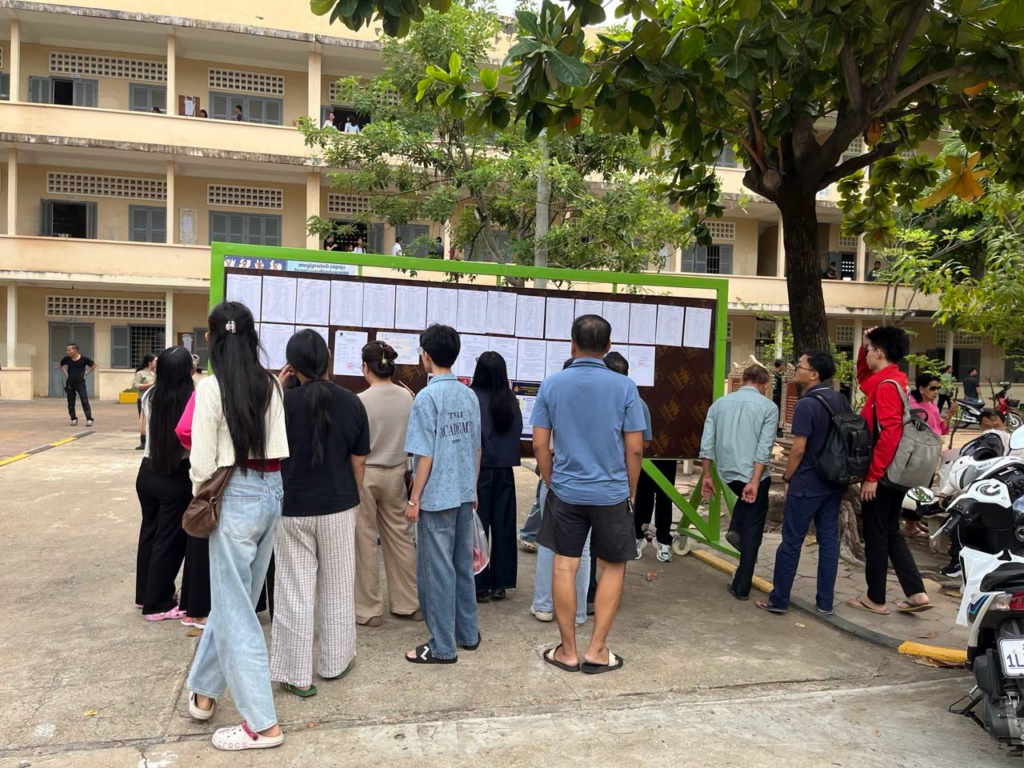 Cambodia: Education Minister Encourages High School Exam Candidates, Issues Warnings