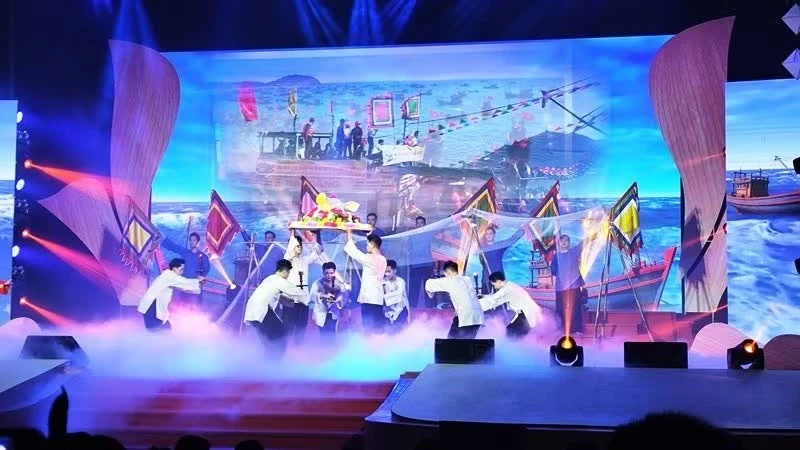 Vietnam Explores Tradition and Modernization at Three-Region Folk Song Festival