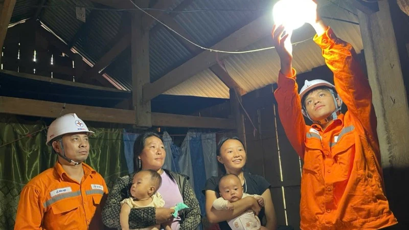 ベトナム・ライチャウ省、全村落への電力供給を達成