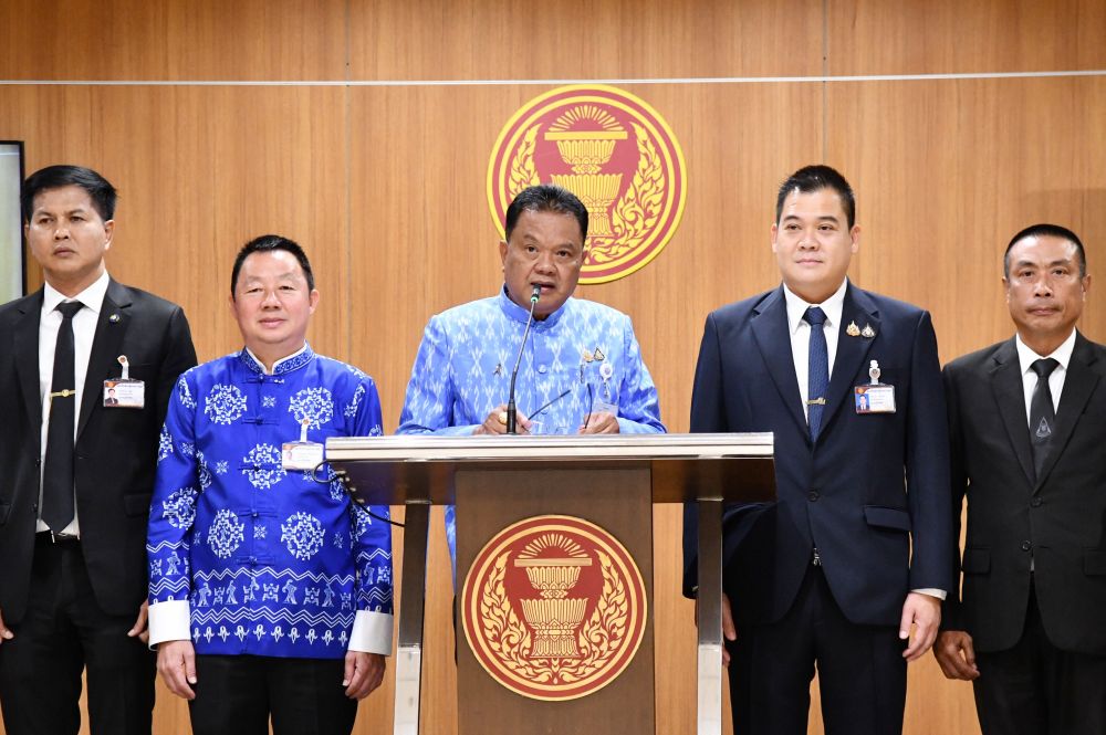 エネルギー委員会は、公共電気料金と公共料金を分離するという NEPC 決議を支持します。コスト負担の軽減 - 電力利用者の公平性の向上