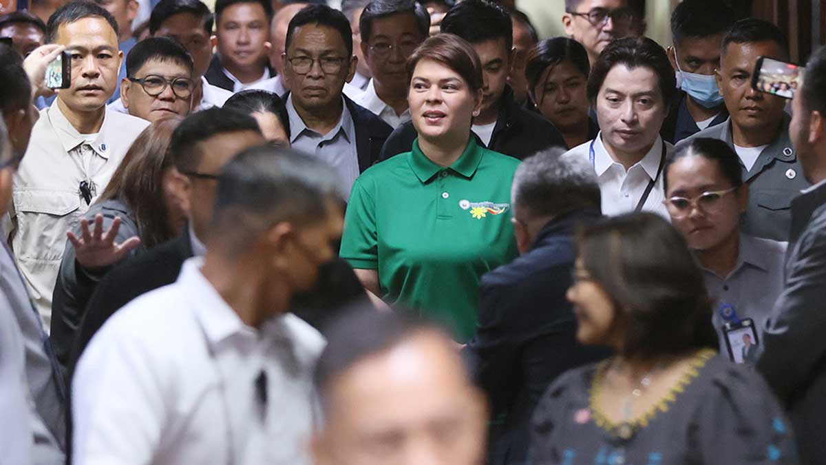 副大統領弾劾裁判、銀行記録提出命令を巡り攻防
