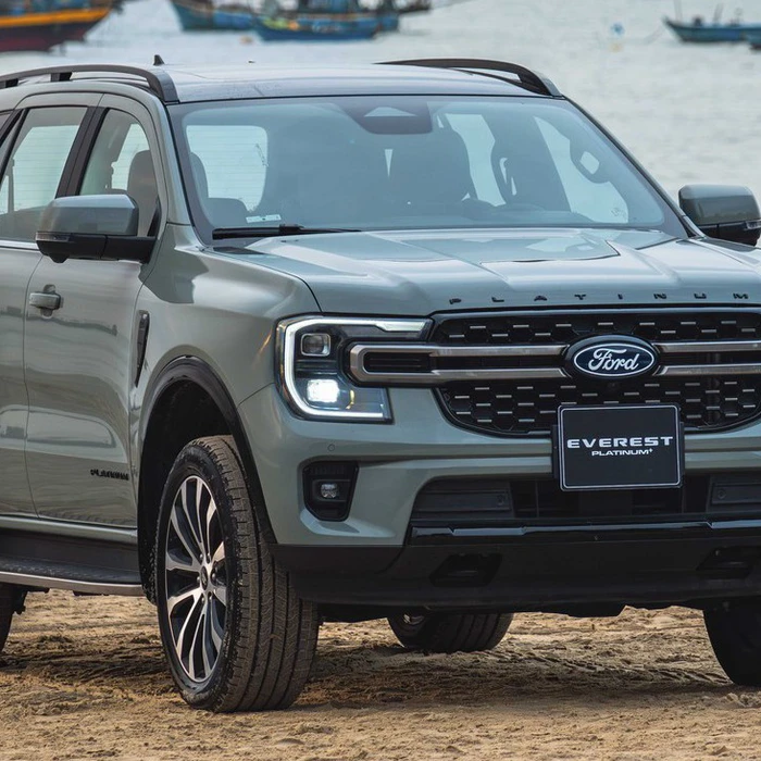 Ford Launches 2026 Everest in Vietnam, Introducing High-Performance 300hp Engine Variant