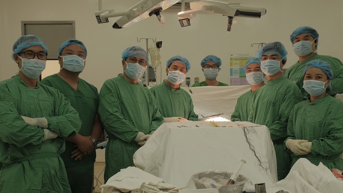 Wife's Kidney Saves Husband in Third Transplant, Complex Surgery in Vietnam