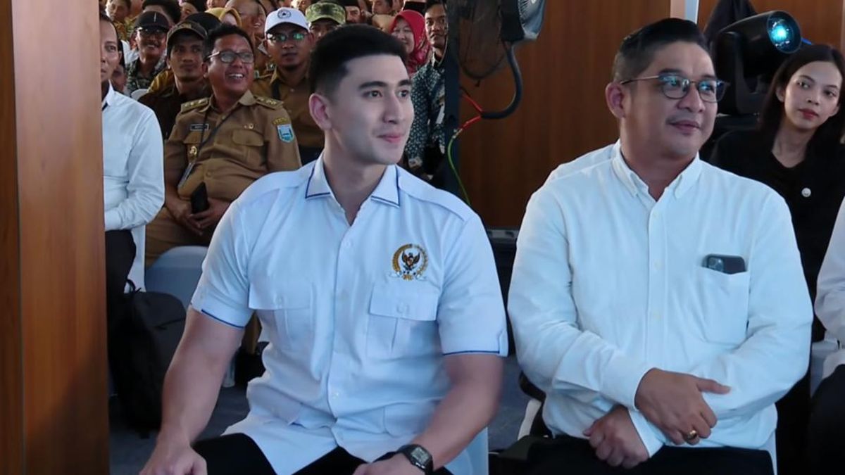 President Prabowo’s Lighthearted Exchange with Verrell Bramasta at Nganjuk Event
