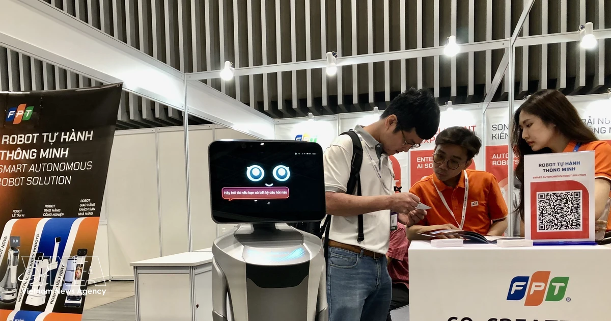 Vietnam Hosts Smart Electronics Exhibition to Boost International Cooperation