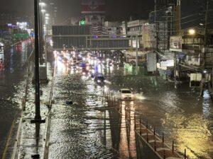 タイ全土に大雨警報、バンコクは80%の確率で雷雨
