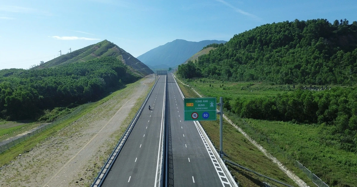 Vietnam Proposes Toll Rates of 900-1,300 VND/km for 13 North-South Expressway Projects