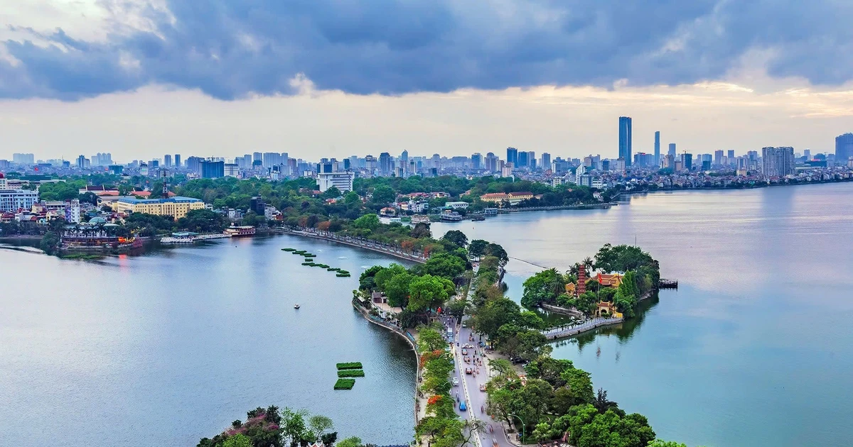 Hanoi City Affirms 'Win-Win' Cooperation with Singaporean Corporations