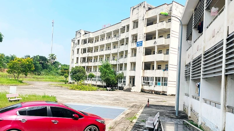 Vietnam Faces Student Housing Crisis Amid Dormitory Shortage