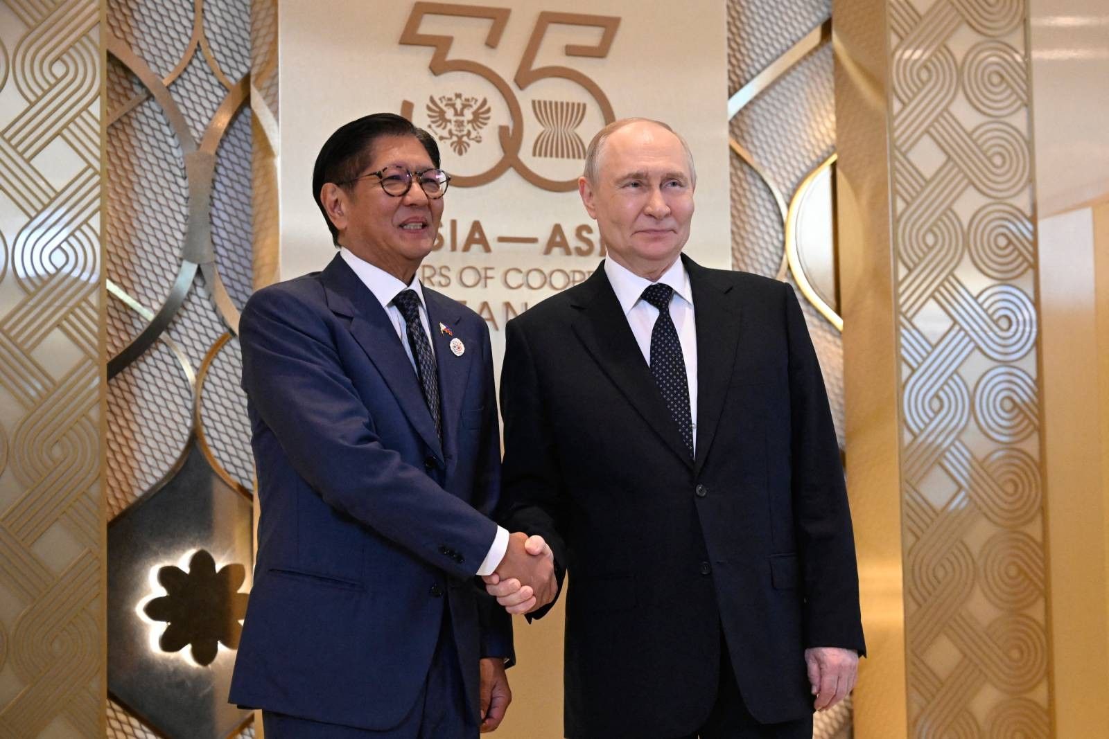 マルコス大統領、ロシアでプーチン大統領と会談 ASEAN・ロシア首脳会議で関係強化図る