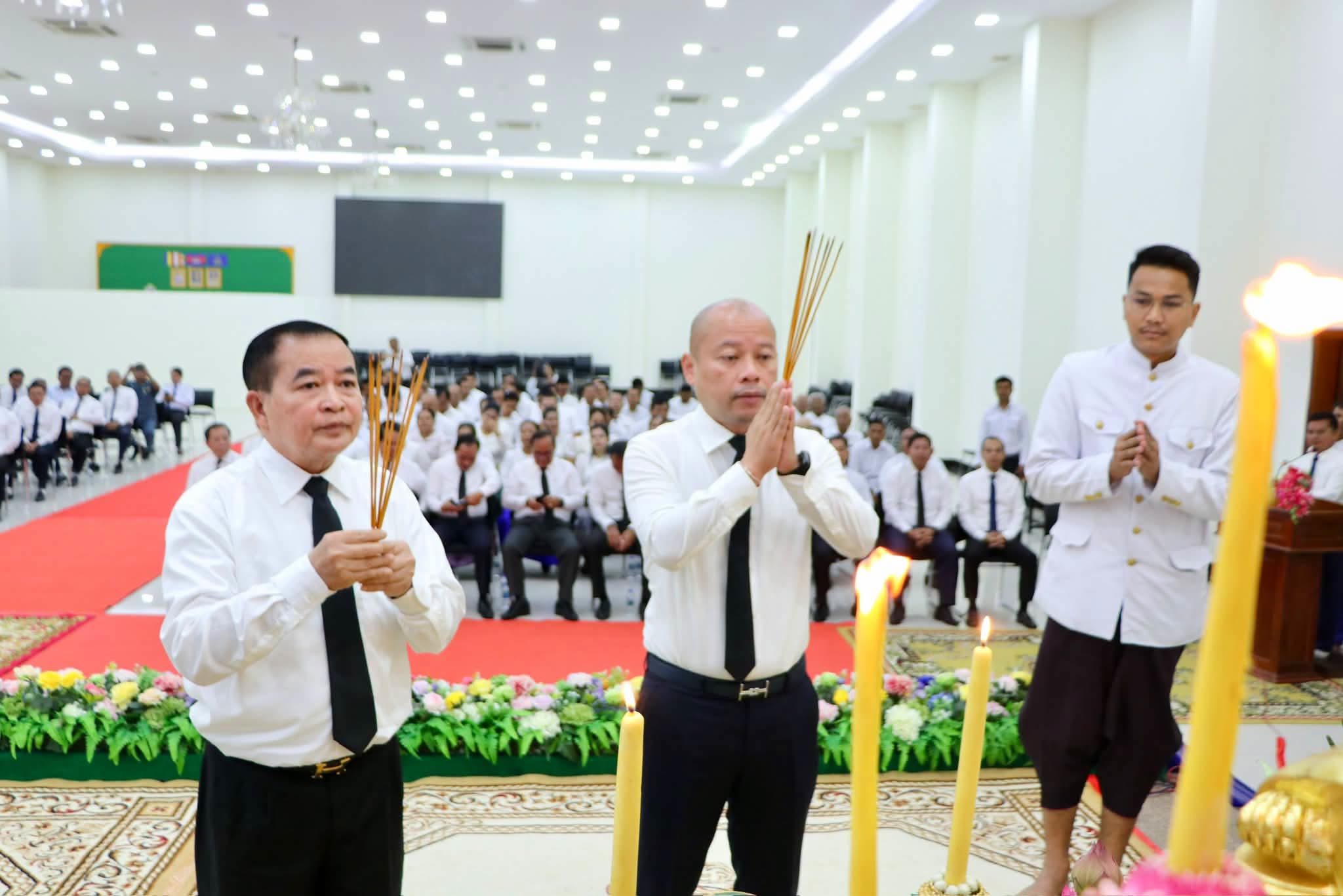 故ノロドム・シアヌーク国王、カンボジア独立・領土保全・国家統一の父国王陛下を追悼する式典「14周年」