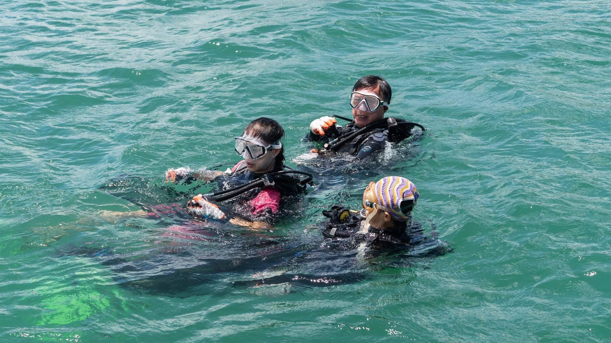 Cambodia: Divers Collect Nearly Half a Ton of Discarded Fishing Gear in Koh Rong Marine Sanctuary