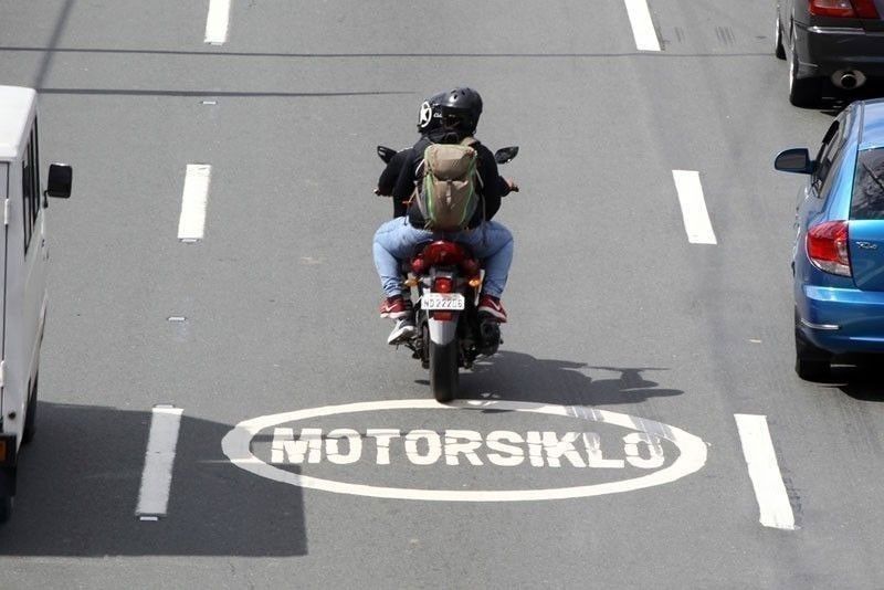 Cop Sacked for Driving Motorcycle Without License Plate in QC